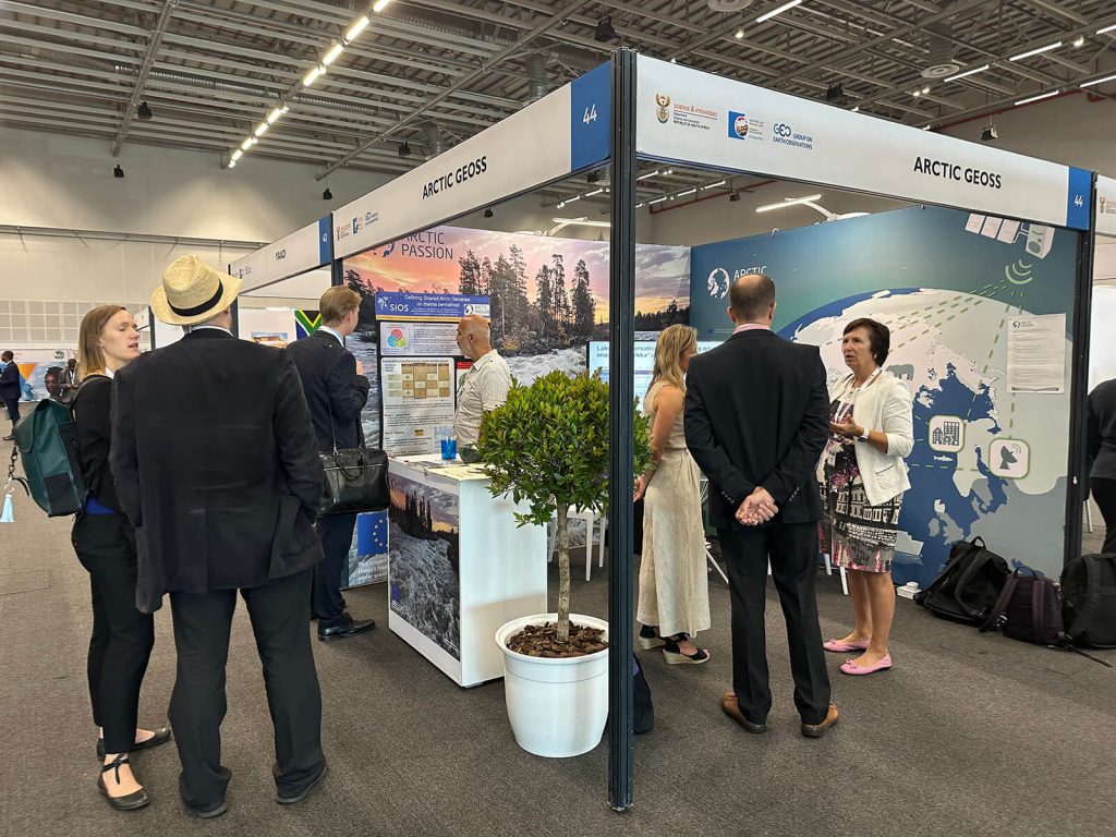 During the week, the Arctic GEOSS booth presenting Arctic PASSION services and activities gathered lots of interested visitors.